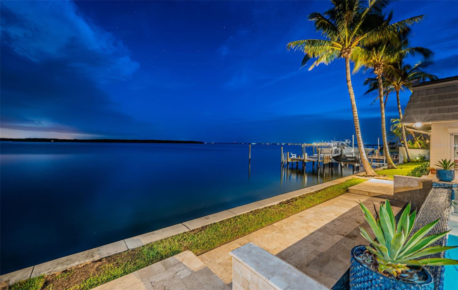 BAYWAY ISLES - Residential