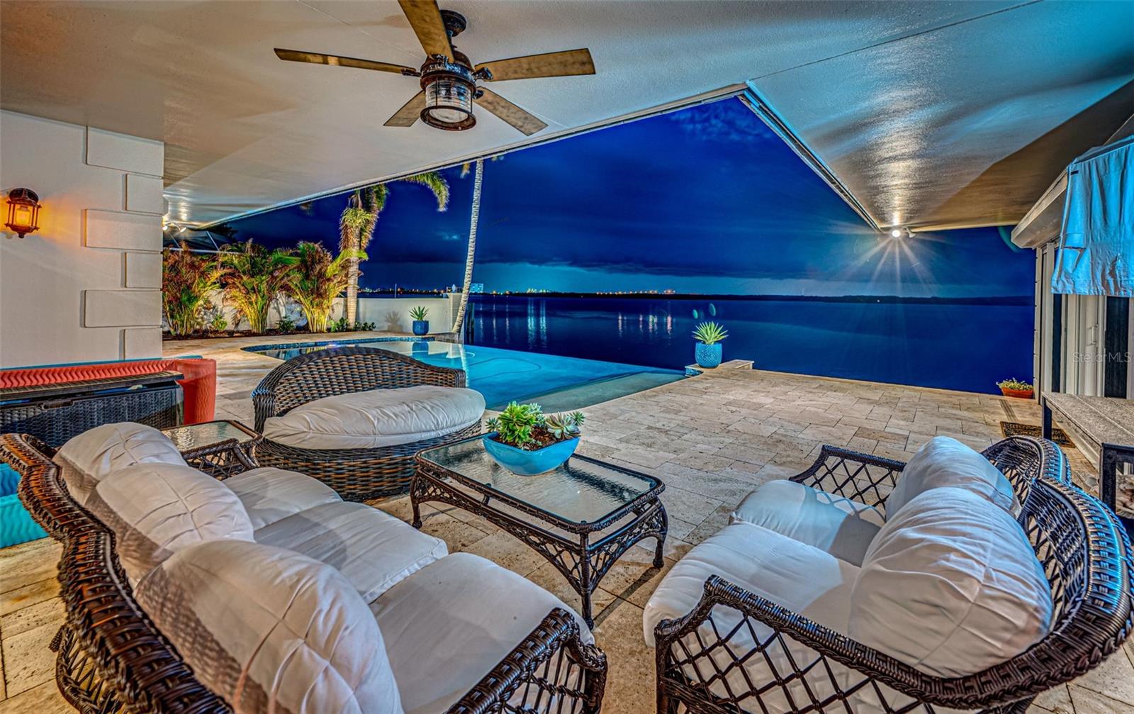 BAYWAY ISLES - Residential