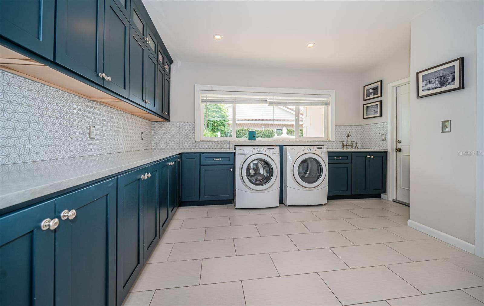 BAYWAY ISLES - Residential