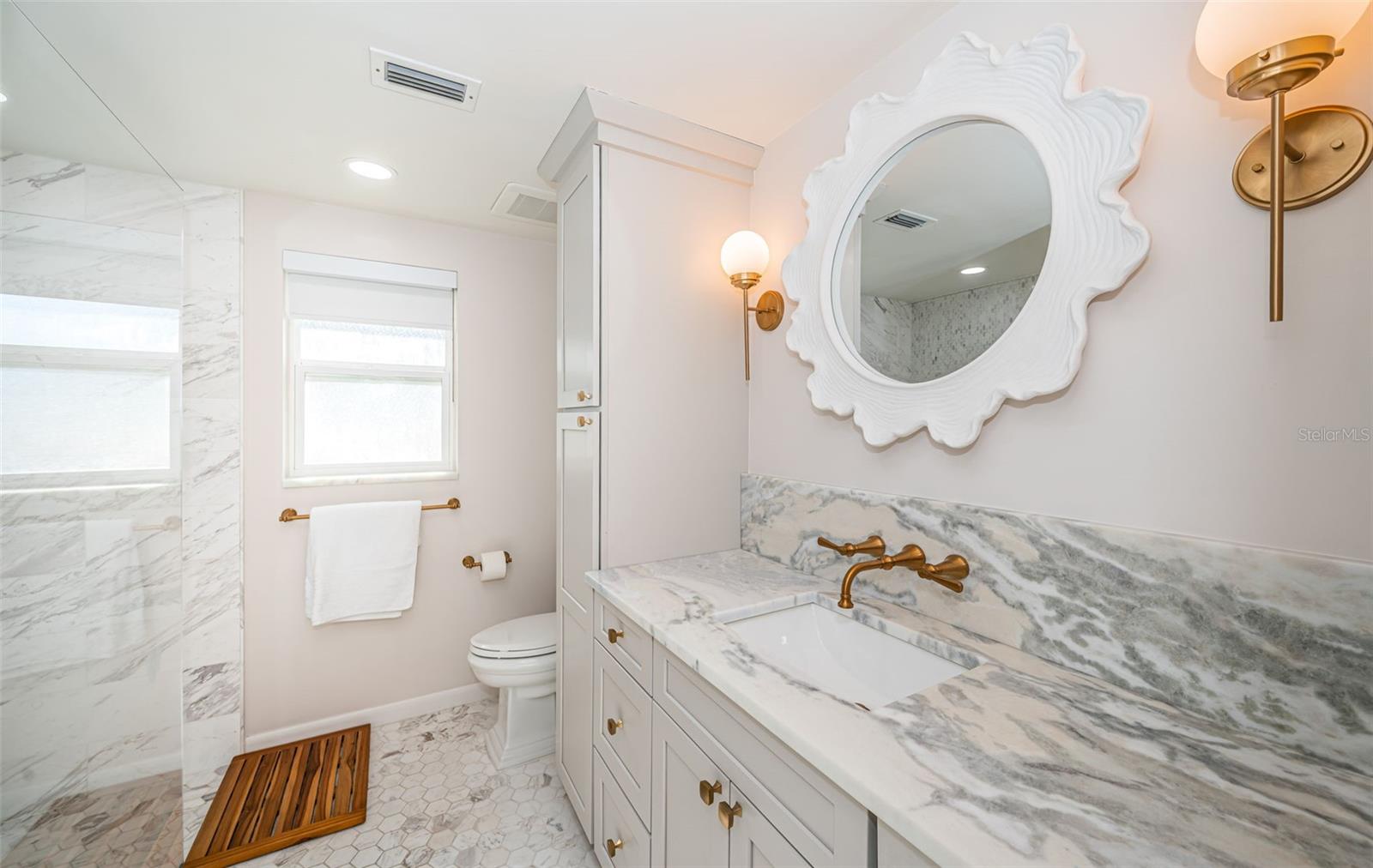 BAYWAY ISLES - Residential