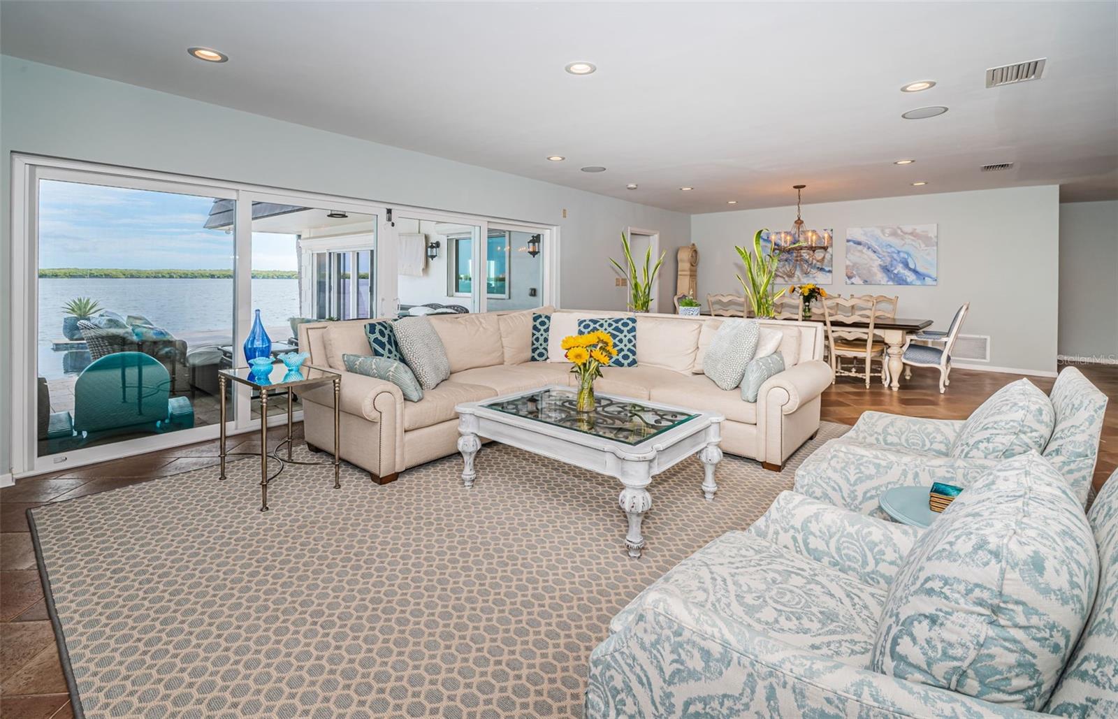 BAYWAY ISLES - Residential