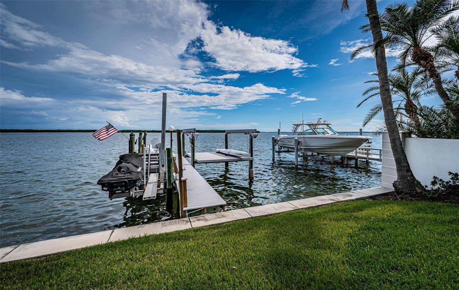 BAYWAY ISLES - Residential