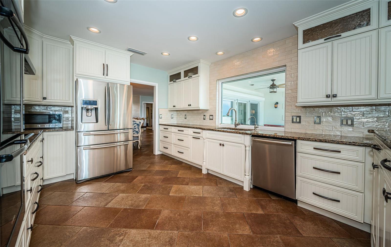 BAYWAY ISLES - Residential