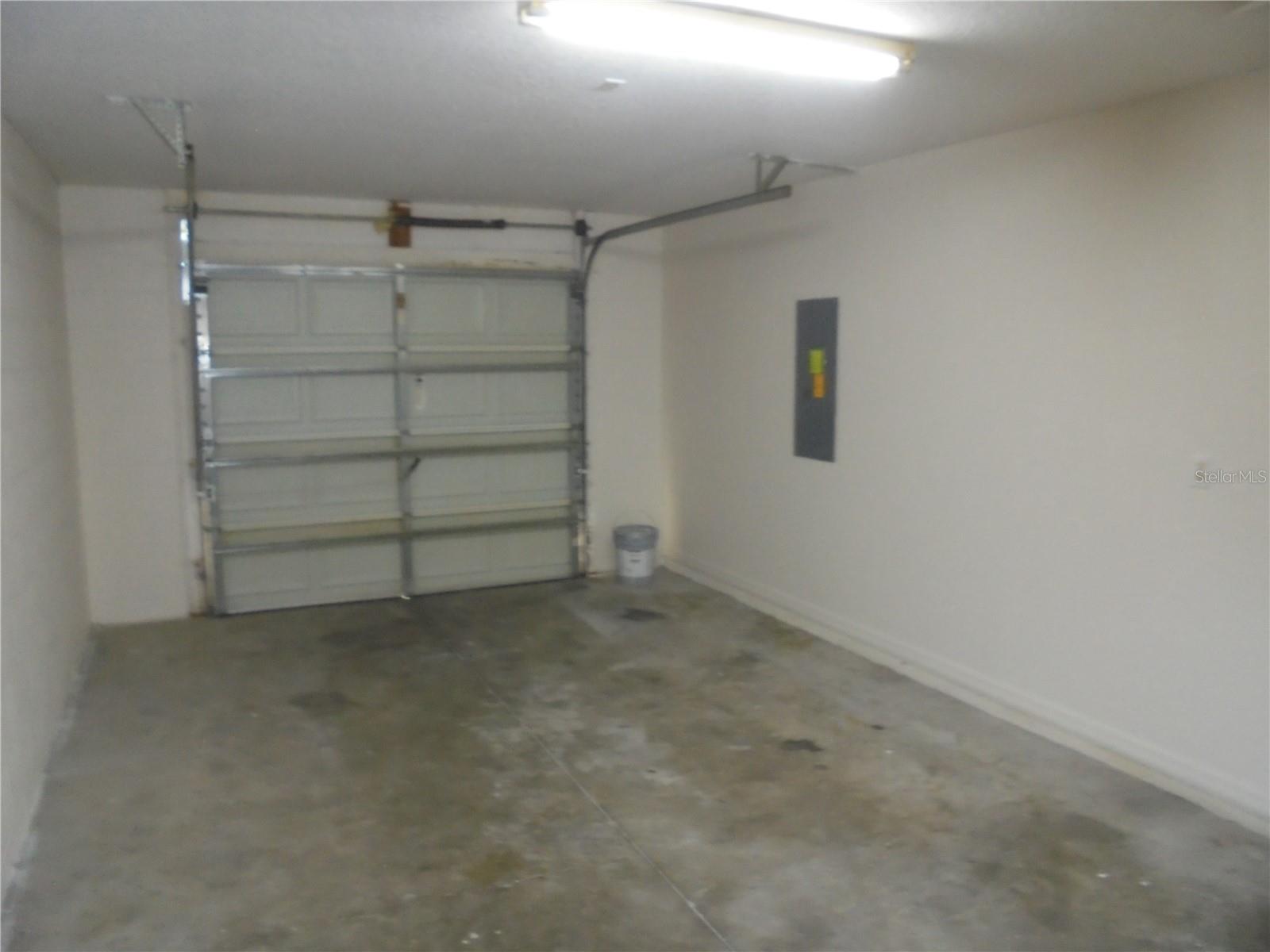 SILVER SPGS SHORES UN 17 - Residential