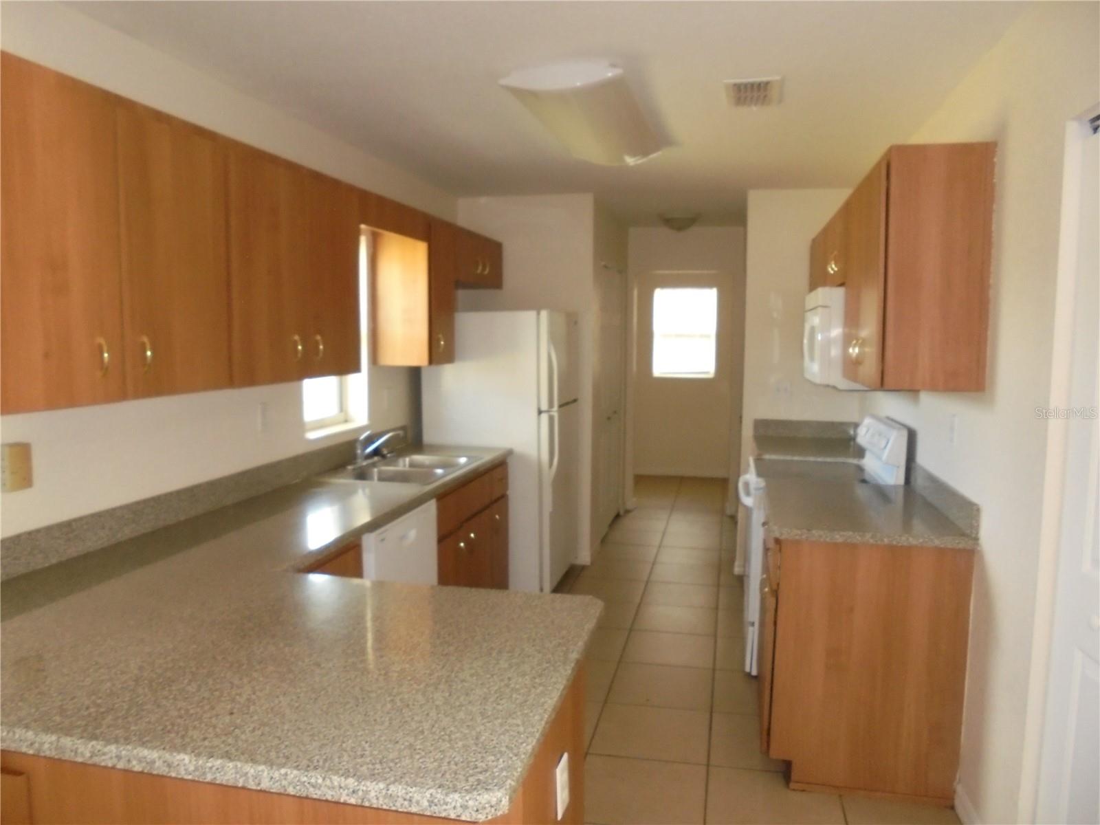 SILVER SPGS SHORES UN 17 - Residential