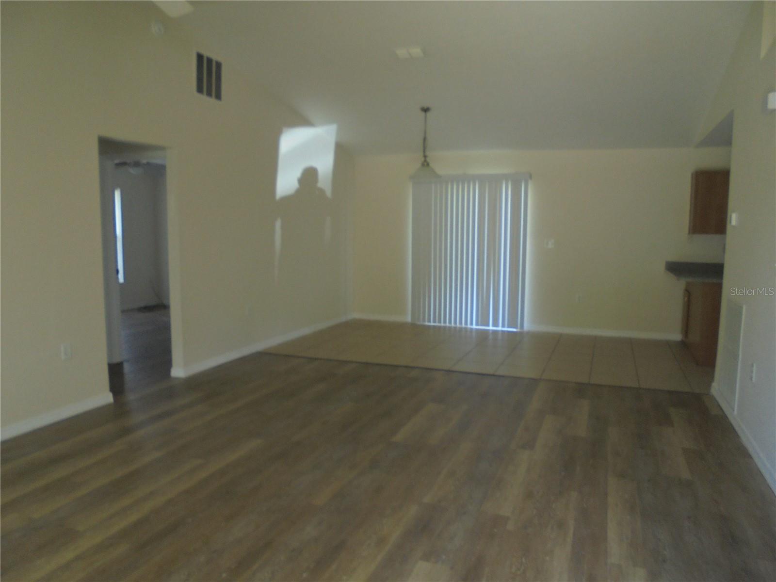SILVER SPGS SHORES UN 17 - Residential