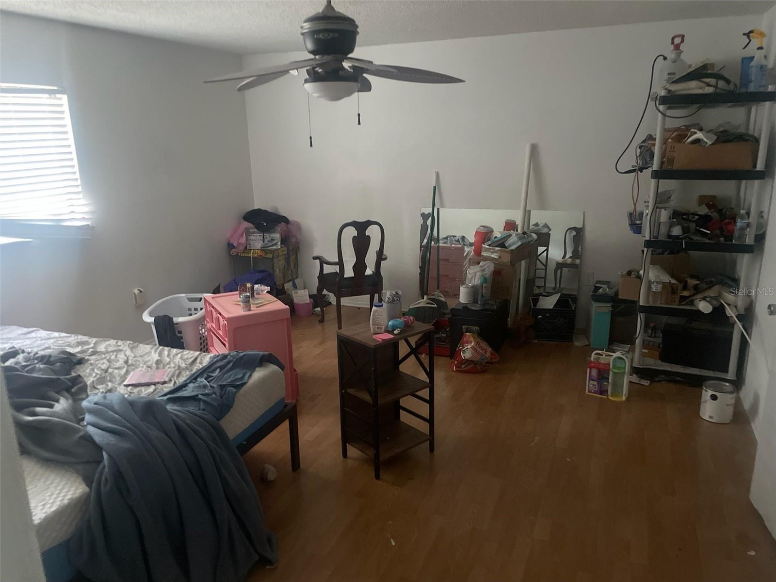 COUNTRY CLUB ESTATES - Residential