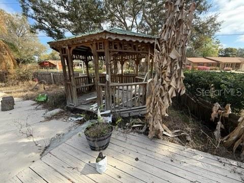 COUNTRY CLUB ESTATES - Residential