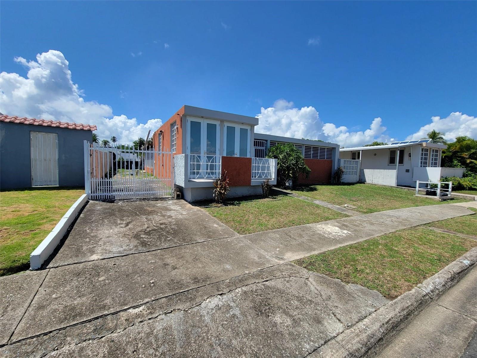 VILLA PALMIRA DEV - Residential