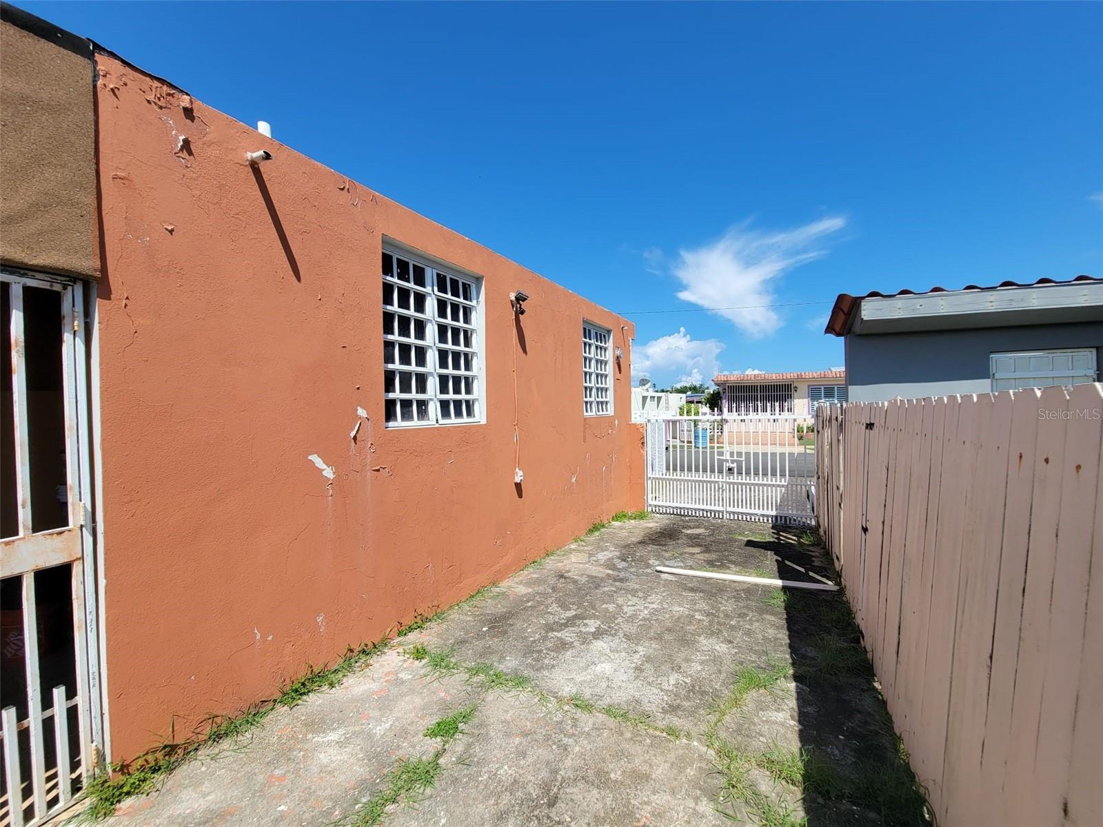 VILLA PALMIRA DEV - Residential