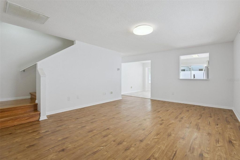 Photo of 5609 Tanagergrove Way, Lithia, FL 33547 (MLS # O6396529)