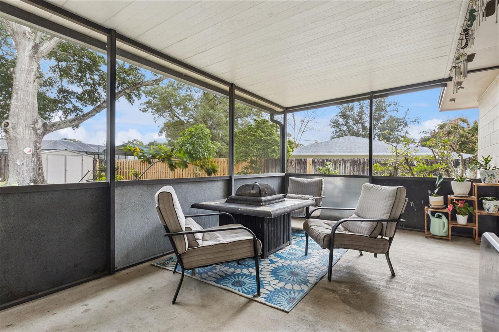 ROLLING OAKS - Residential