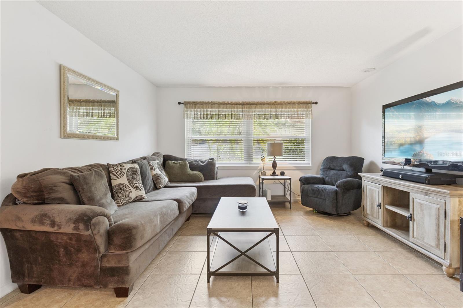 ROLLING OAKS - Residential