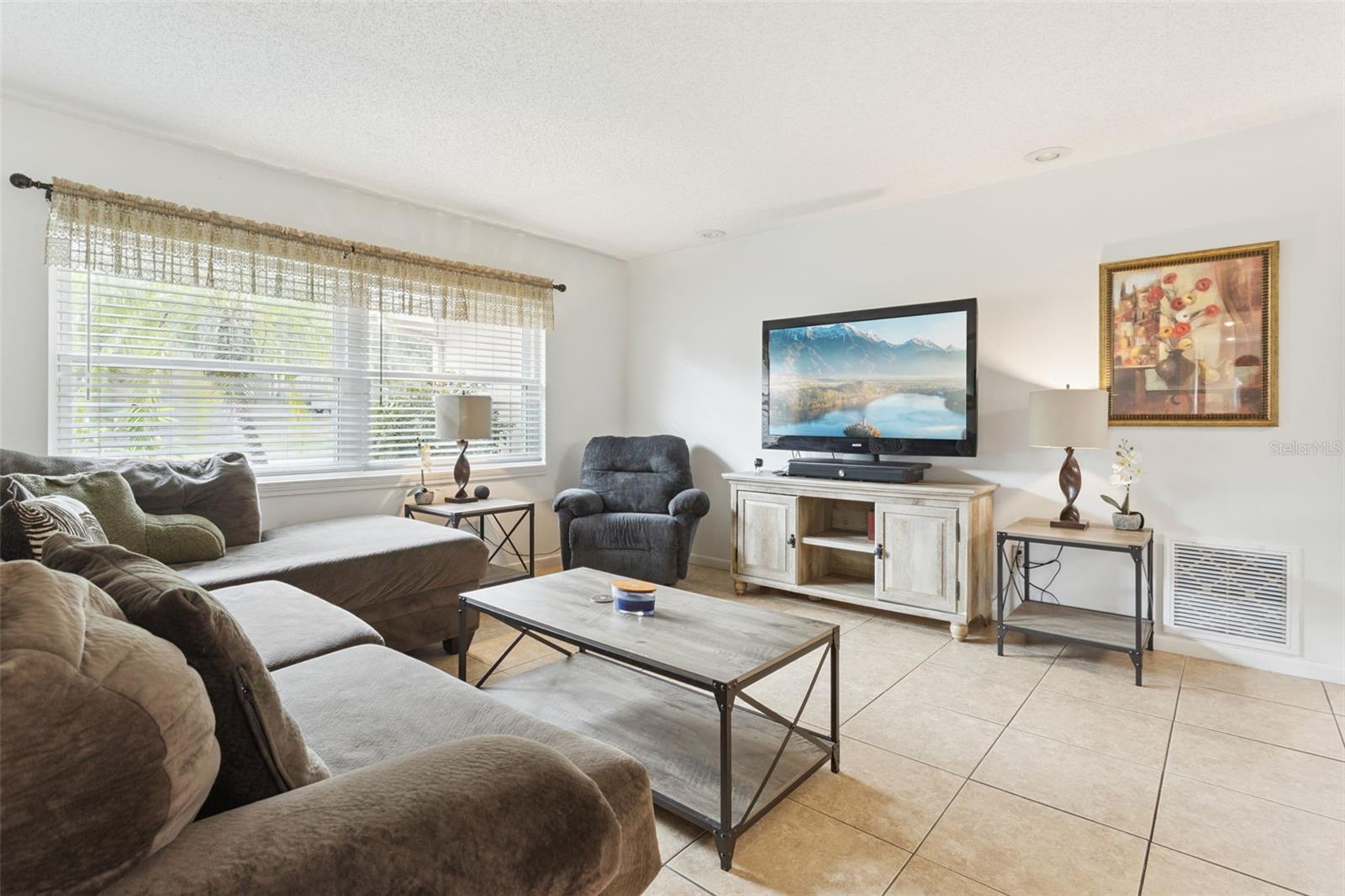 ROLLING OAKS - Residential