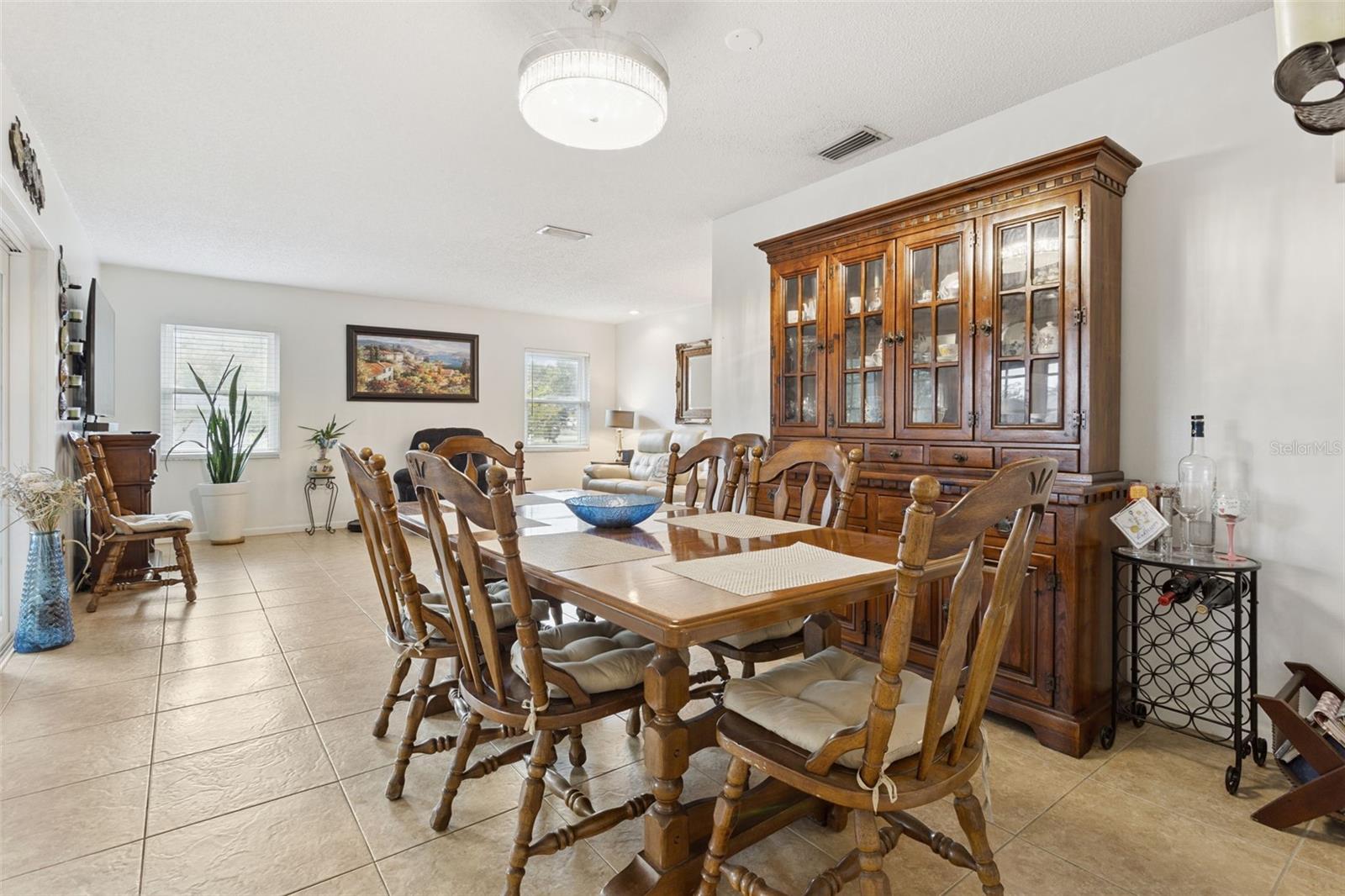 ROLLING OAKS - Residential