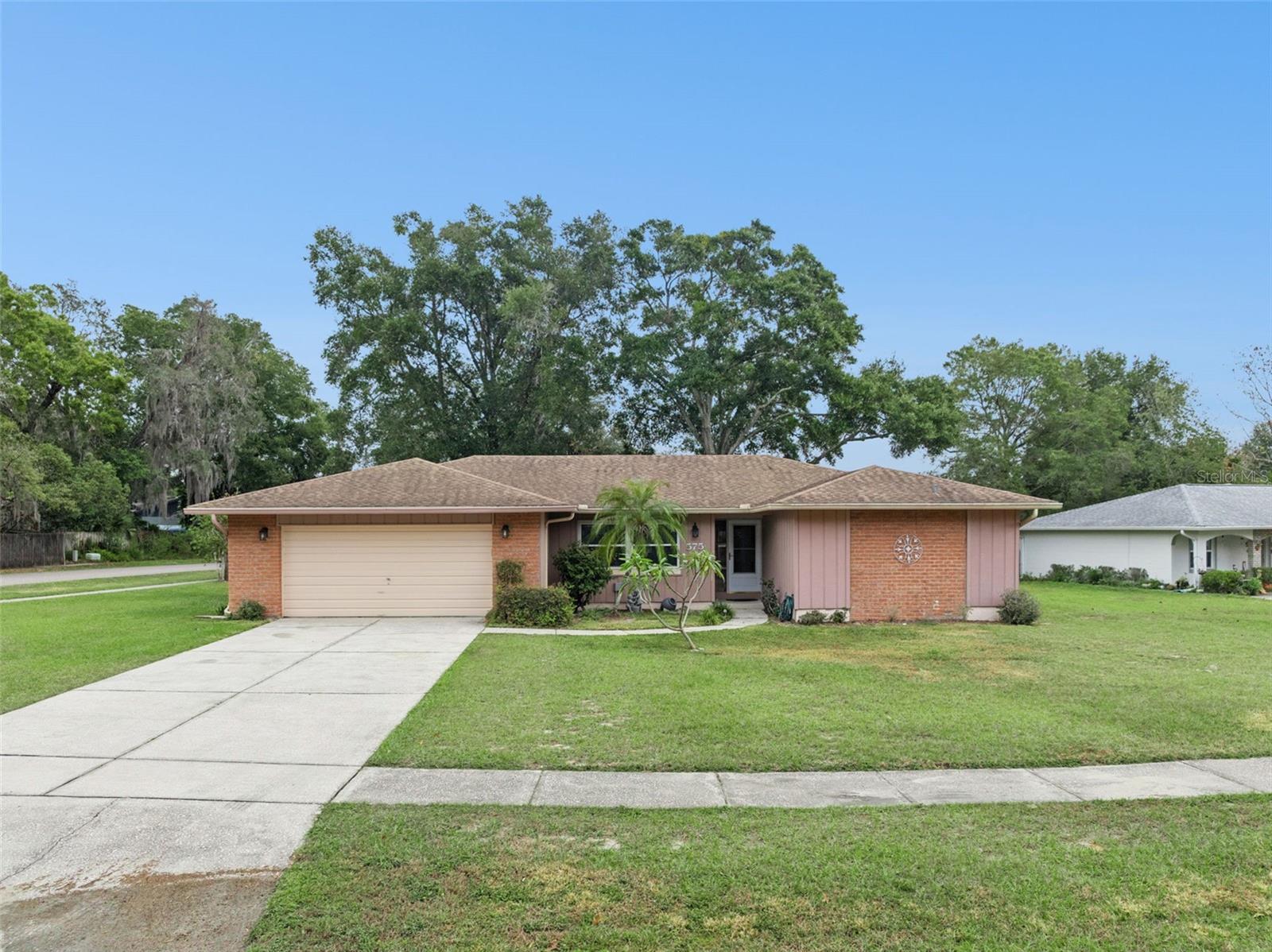 ROLLING OAKS - Residential