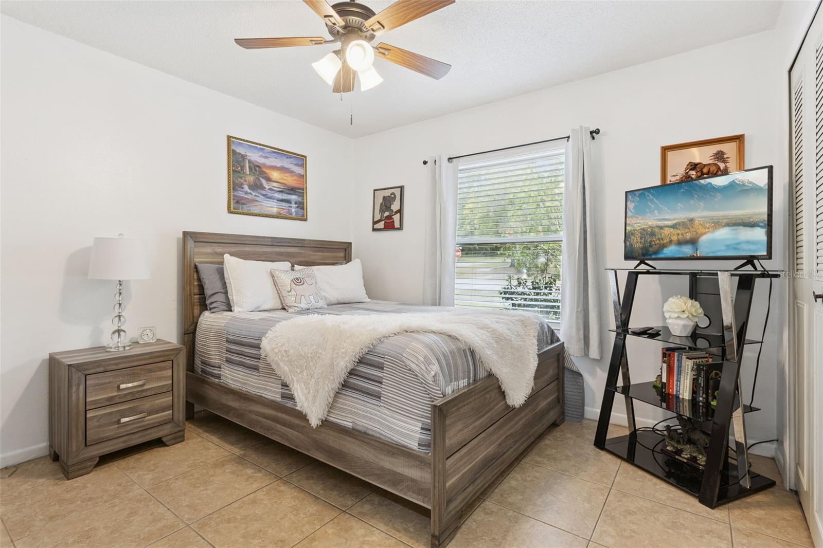 ROLLING OAKS - Residential