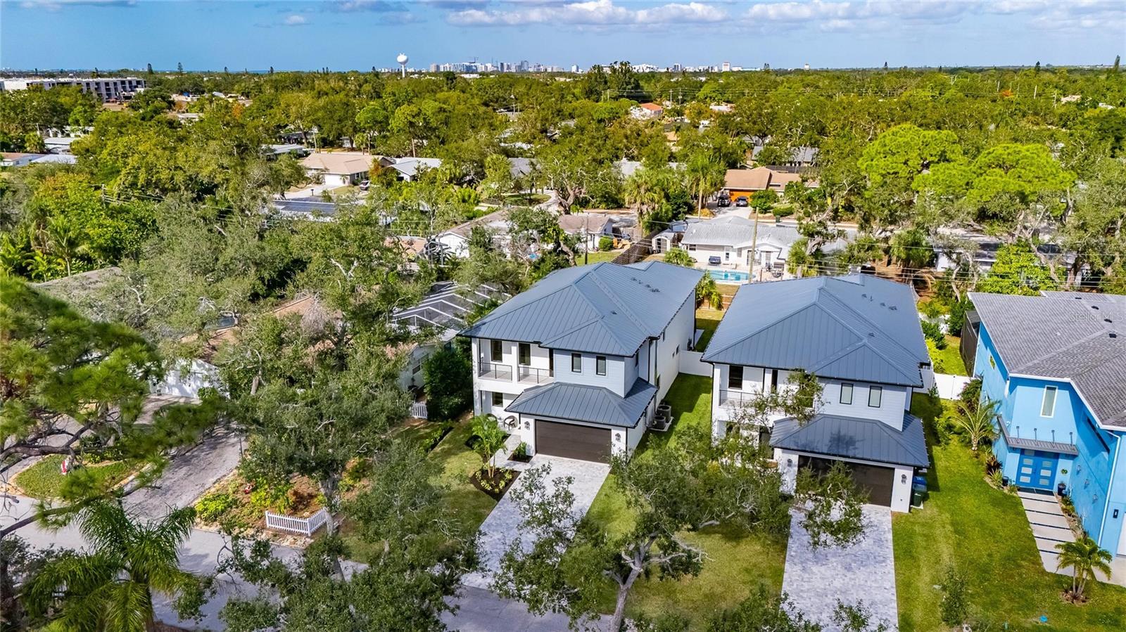 RIDGEWOOD - Residential