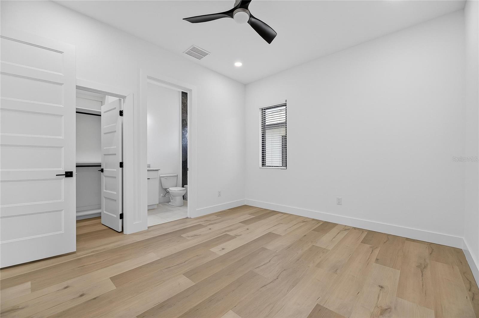 RIDGEWOOD - Residential