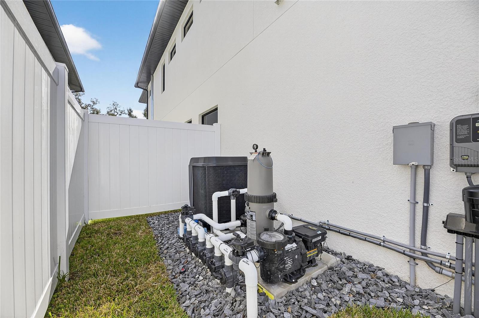 RIDGEWOOD - Residential