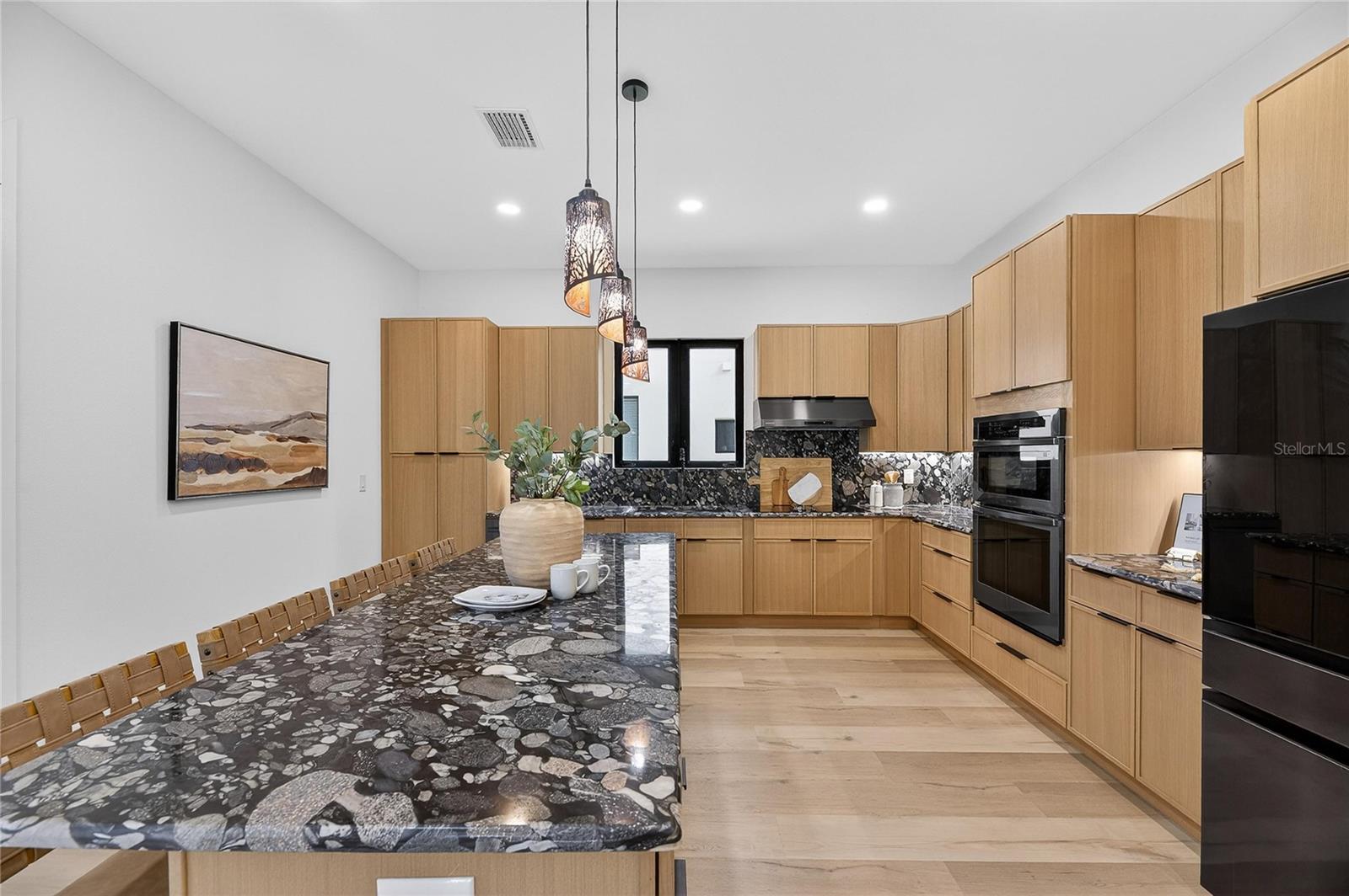 RIDGEWOOD - Residential