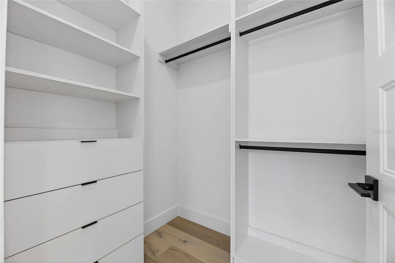 RIDGEWOOD - Residential