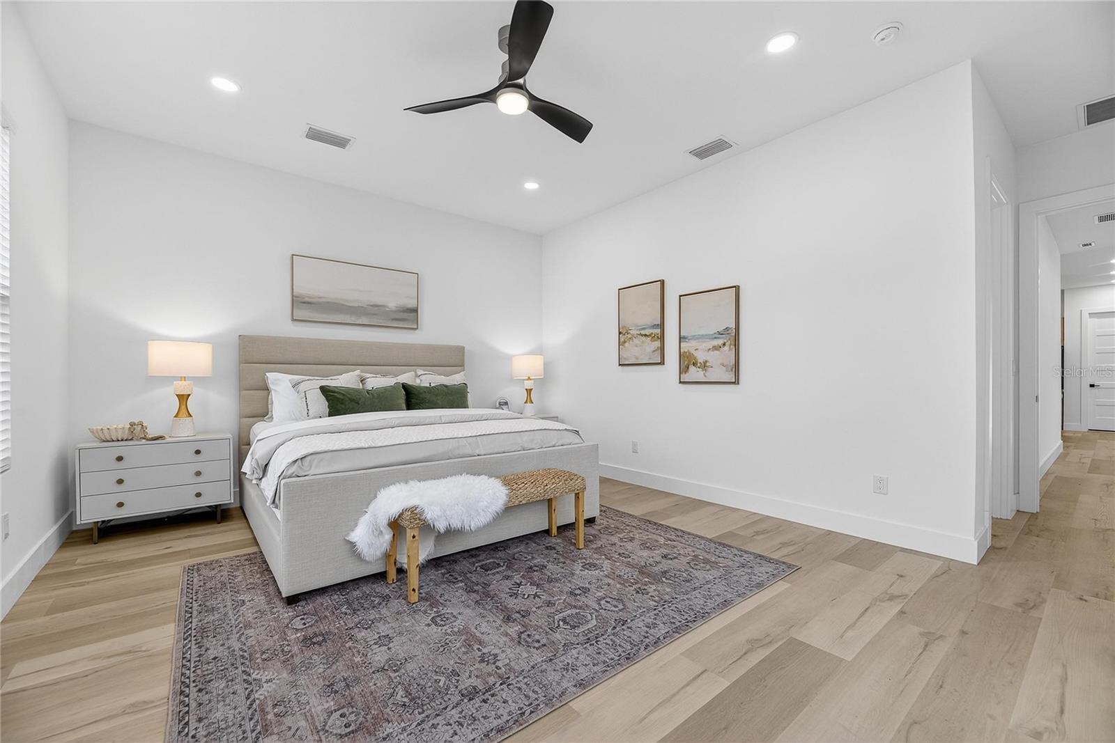 RIDGEWOOD - Residential