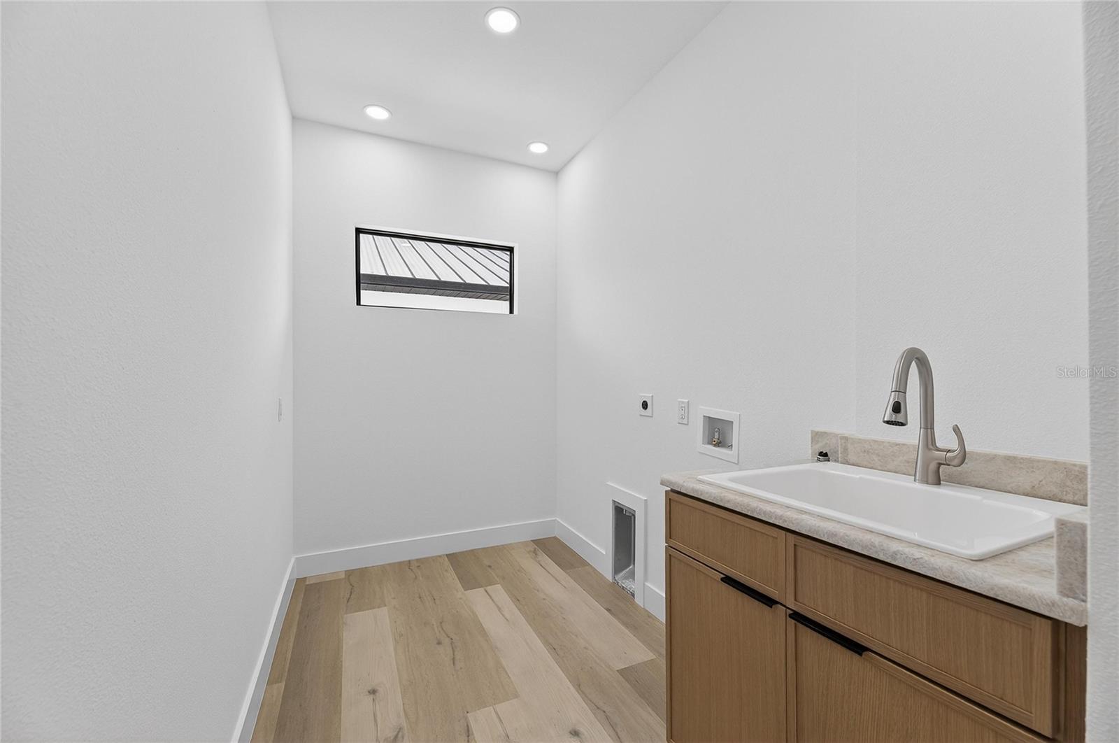 RIDGEWOOD - Residential