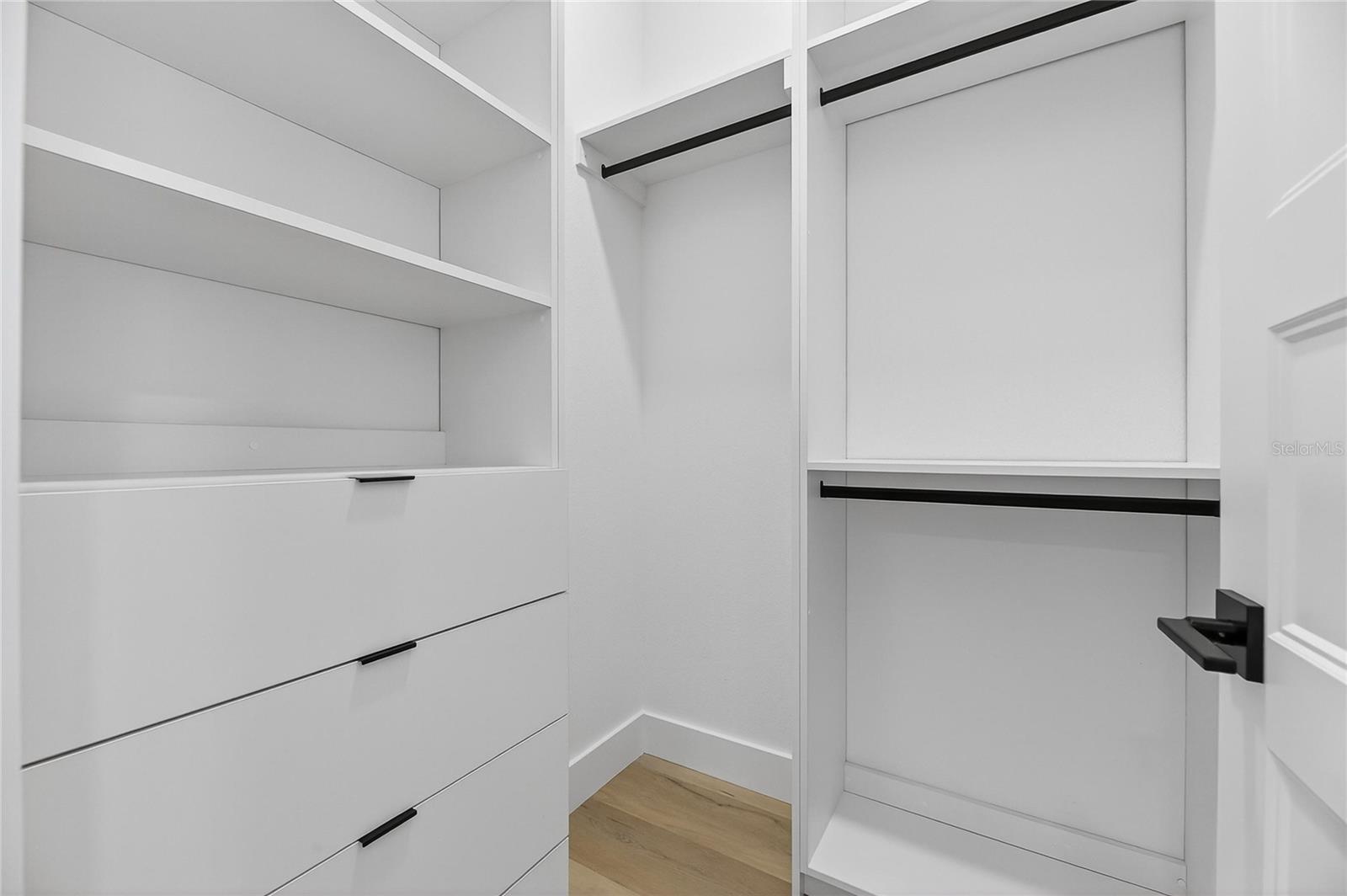 RIDGEWOOD - Residential