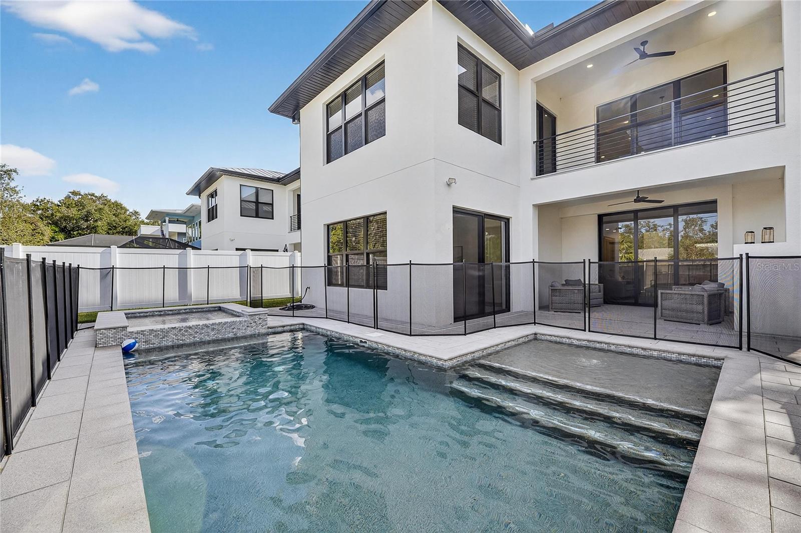 RIDGEWOOD - Residential