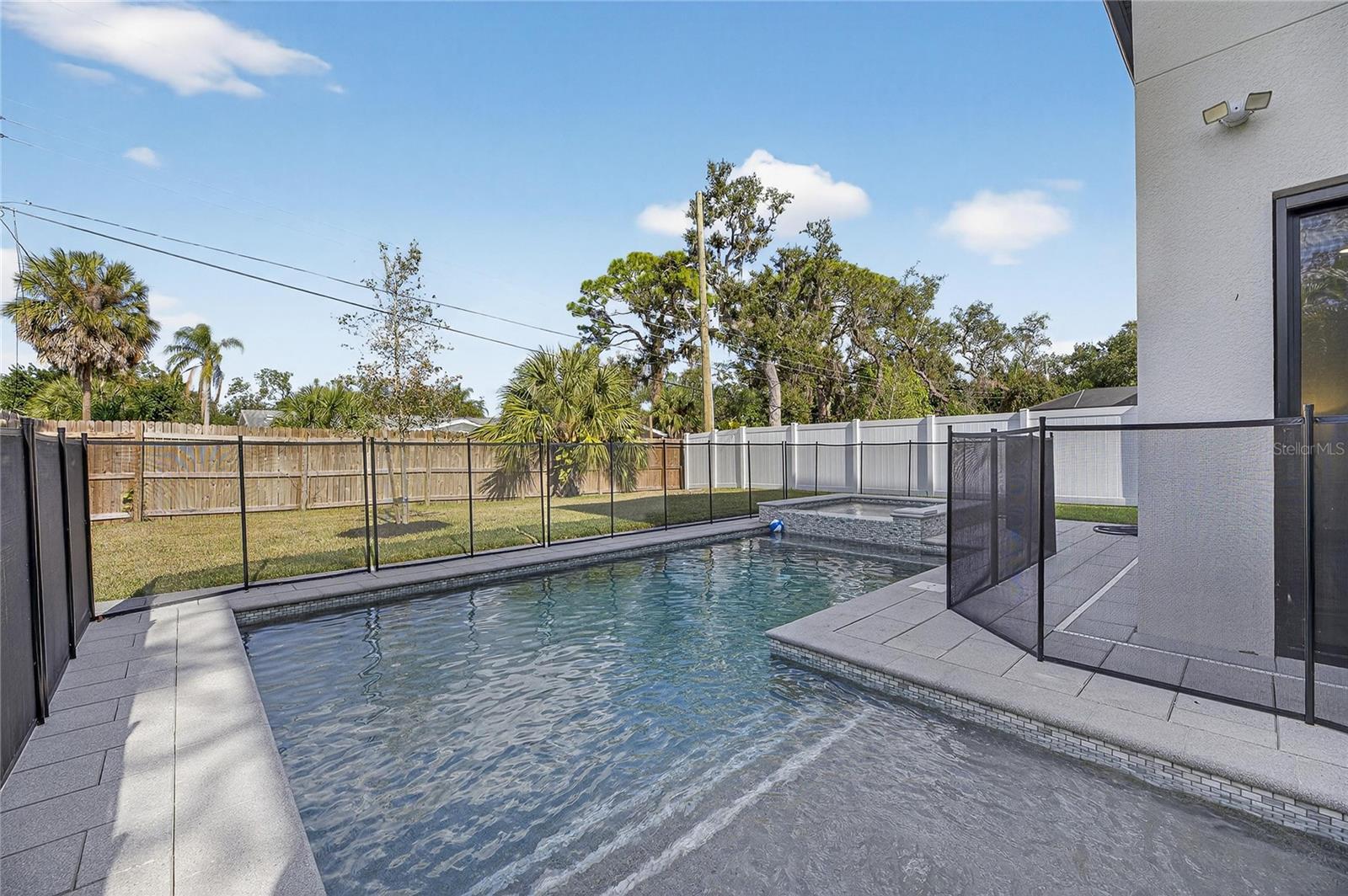 RIDGEWOOD - Residential