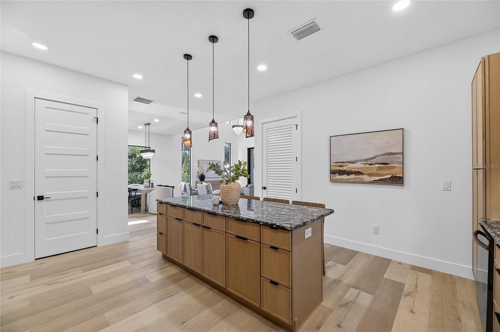 RIDGEWOOD - Residential