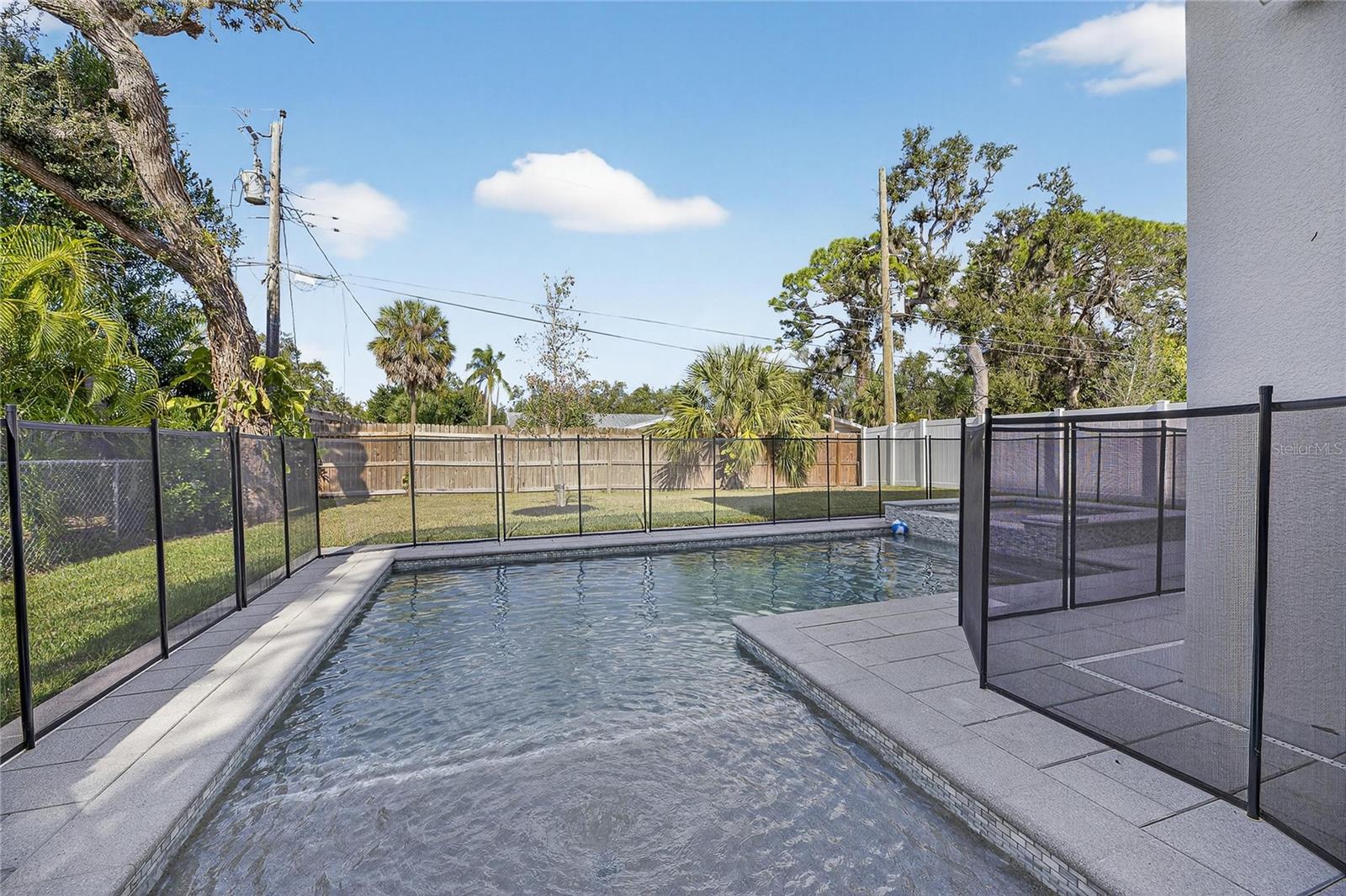 RIDGEWOOD - Residential