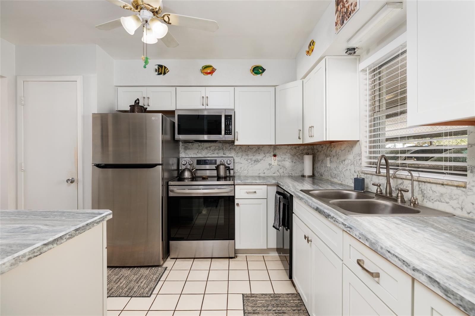 VISTA DEL MAR CONDO - Residential