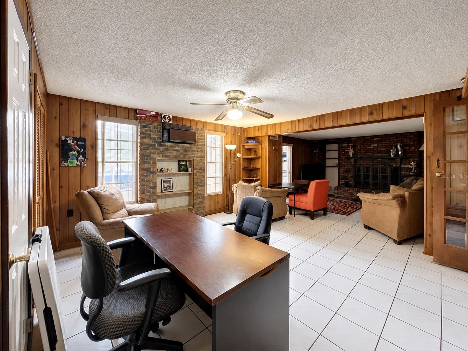LAKE LAWNE SHORES ANNEX - Residential