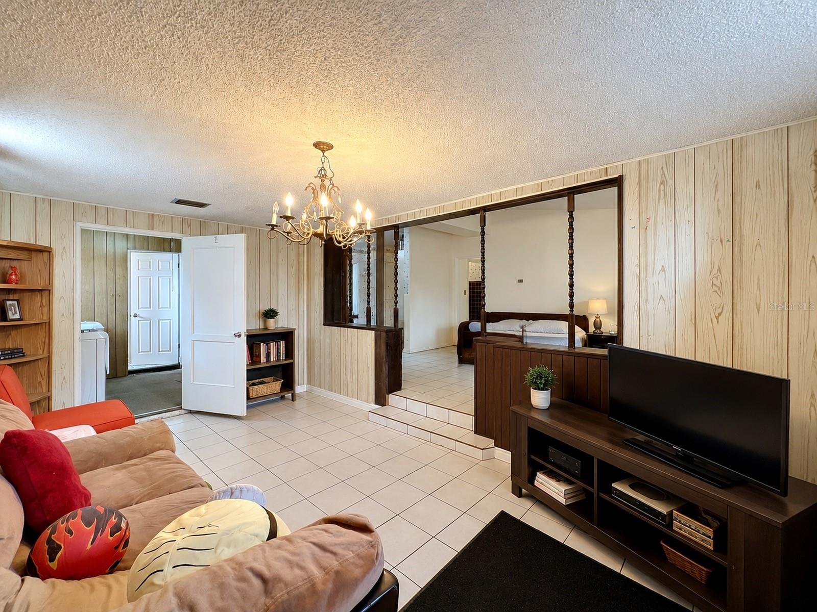 LAKE LAWNE SHORES ANNEX - Residential