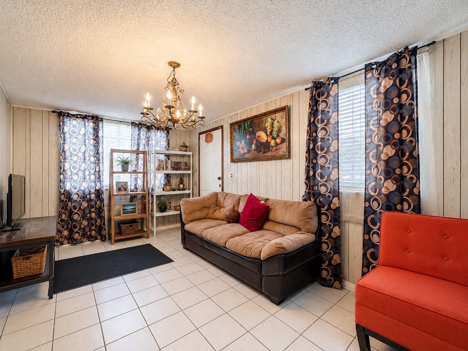 LAKE LAWNE SHORES ANNEX - Residential