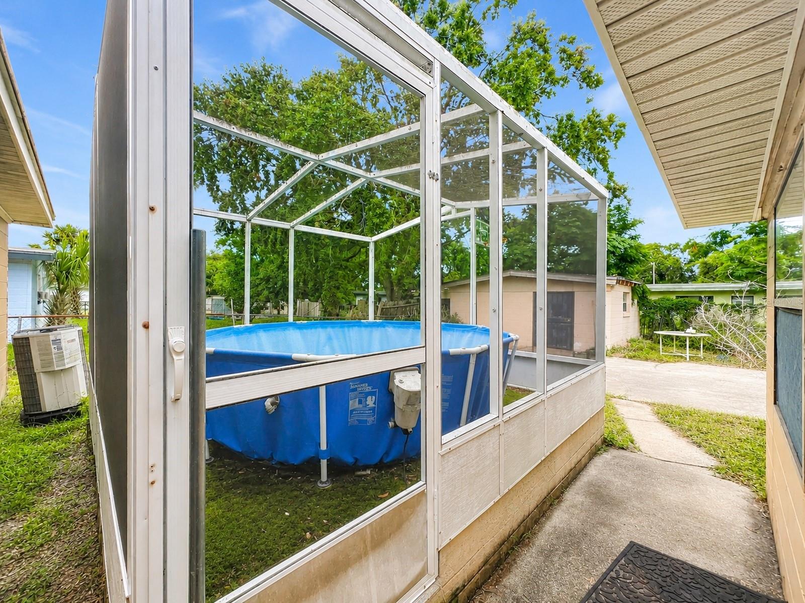 LAKE LAWNE SHORES ANNEX - Residential