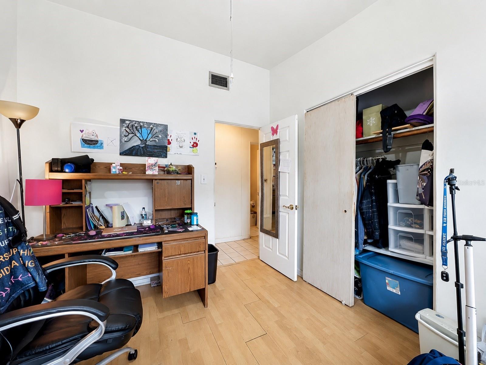LAKE LAWNE SHORES ANNEX - Residential