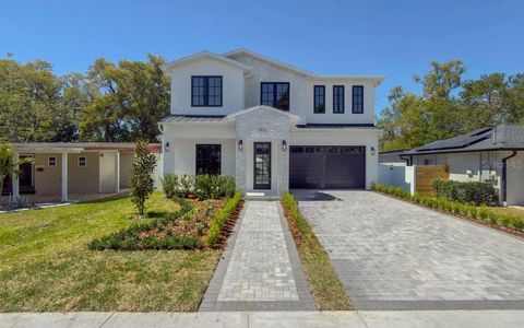 Photo of 2422 Musselwhite Avenue, Orlando, FL 32804 (MLS # O6380300)