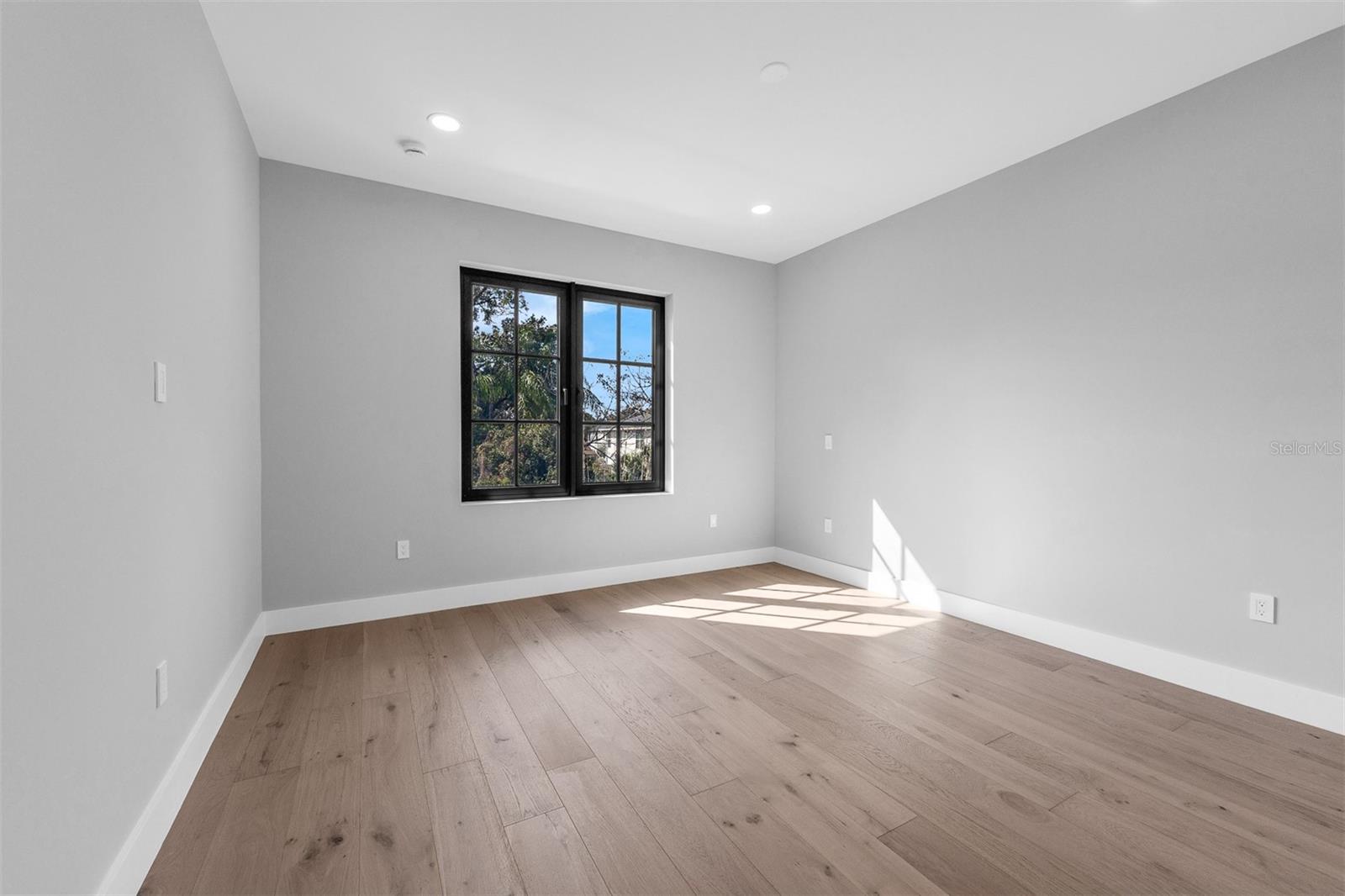 HILLCREST HEIGHTS 2ND ADD - Residential