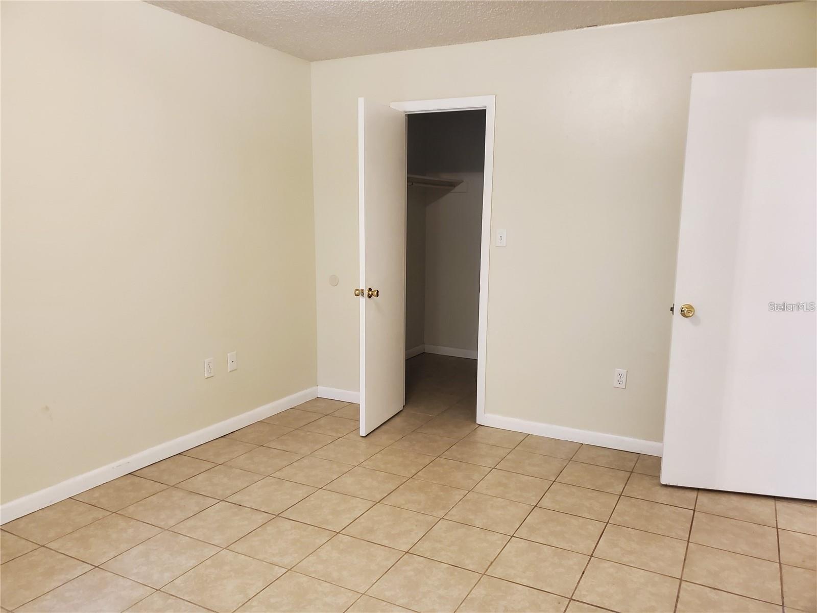 SEVILLA ON LAKE - Residential Lease