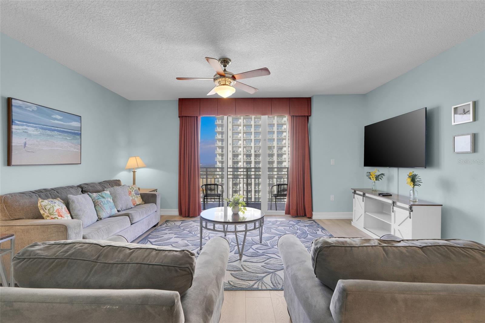 FAIRFIELD DB OCEANWALK 02 - Residential