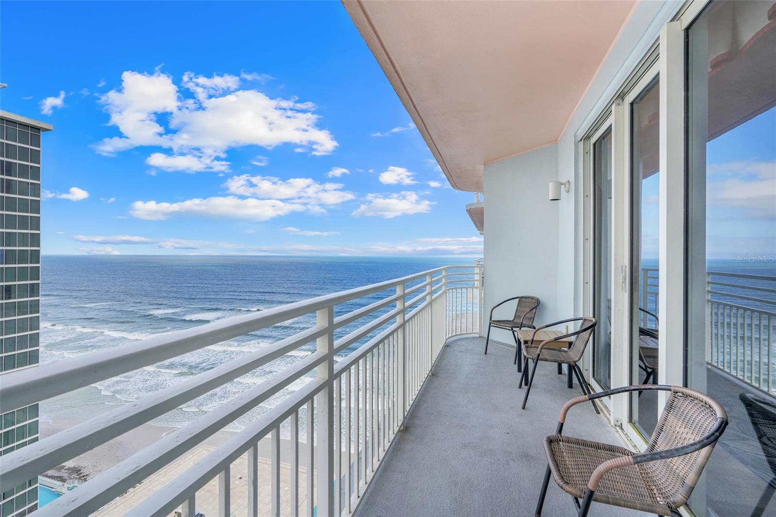 FAIRFIELD DB OCEANWALK 02 - Residential