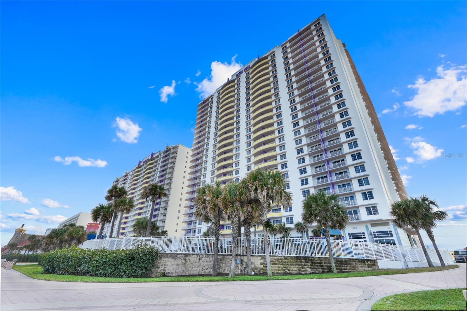 FAIRFIELD DB OCEANWALK 02 - Residential