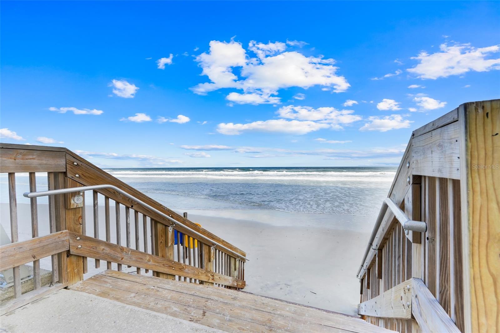 FAIRFIELD DB OCEANWALK 02 - Residential