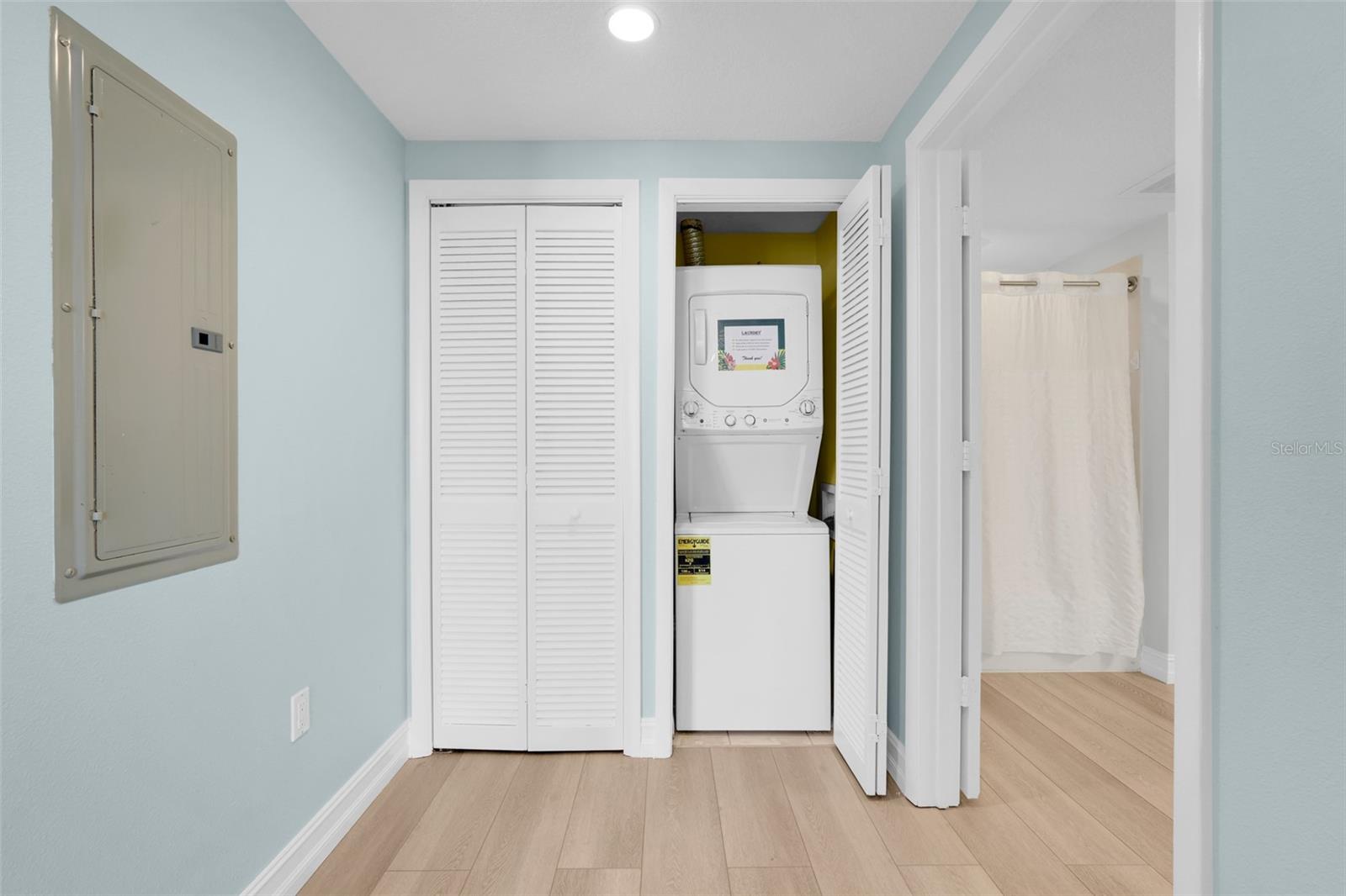 FAIRFIELD DB OCEANWALK 02 - Residential