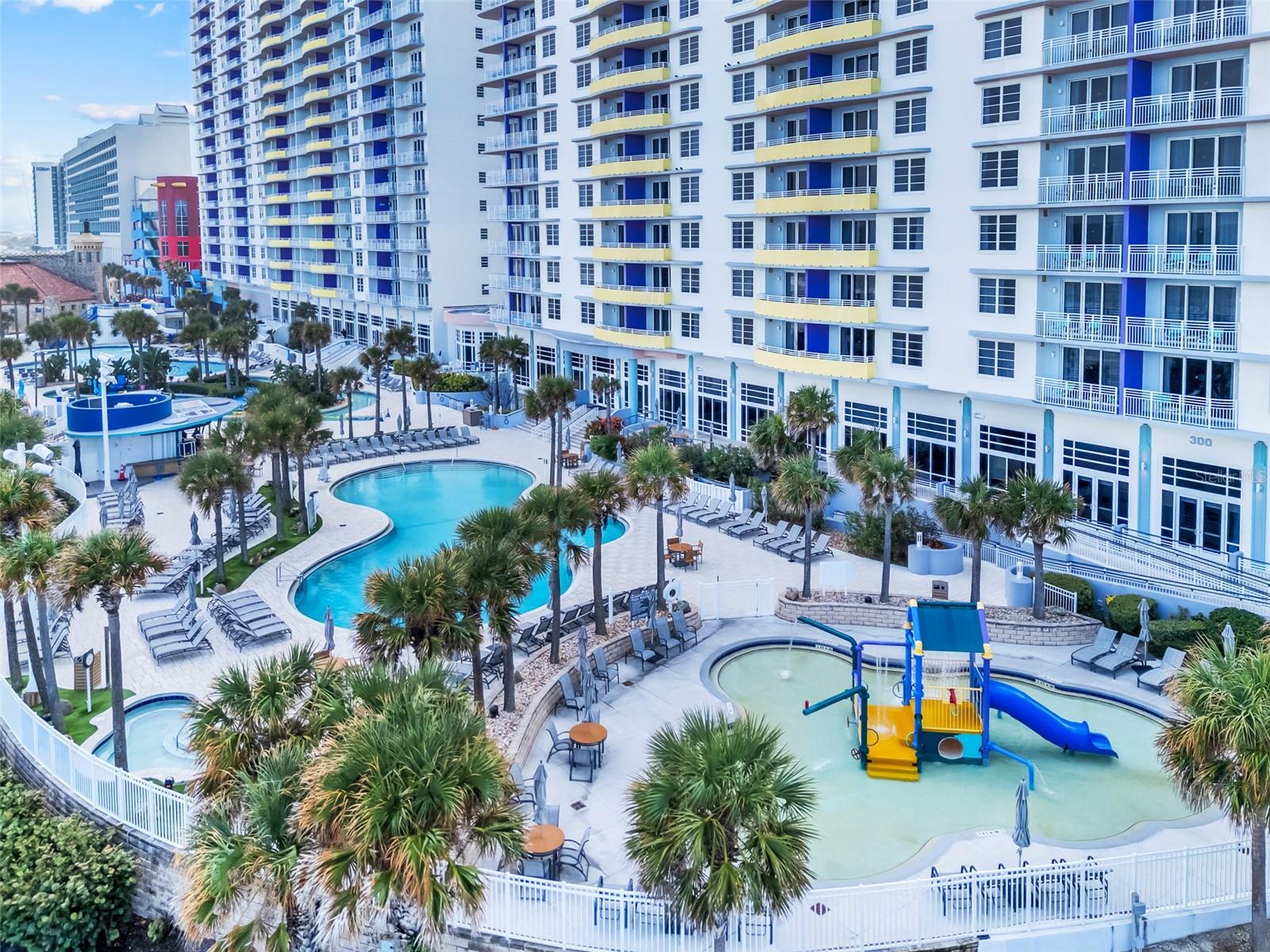 FAIRFIELD DB OCEANWALK 02 - Residential