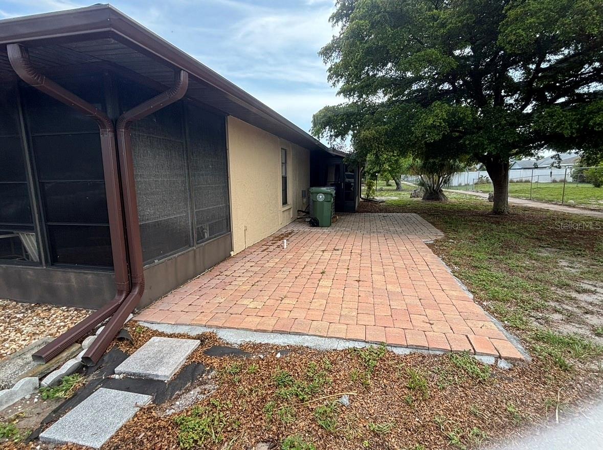 HERITAGE VILLAGE WEST - Residential