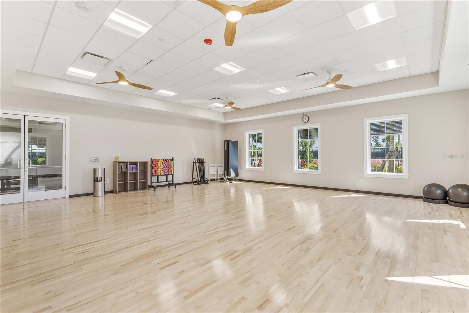 STAR FARMS AT LAKEWOOD RANCH - Residential